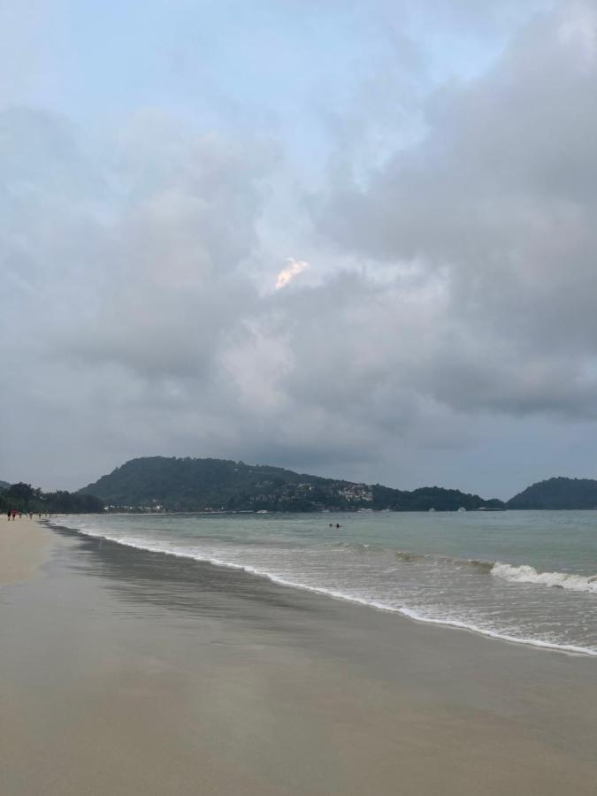 Отель Centre Point Patong Экстерьер фото